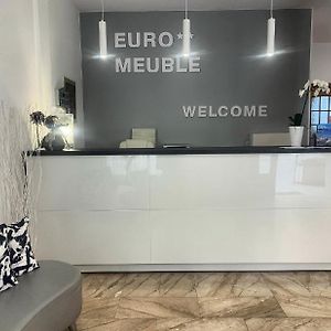 Euro Meublé